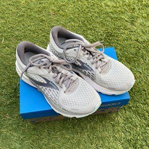 Offers Welcome! Brooks Women’s Adrenaline GTS 21, Gray/blue. Excellent condition